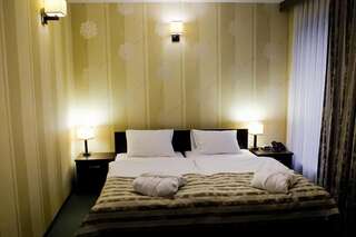 Отель Aviator Пабьянице Стандартные апартаменты с 2 спальнями-1